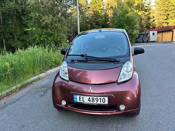 Mitsubishi i-Miev 12 of 12