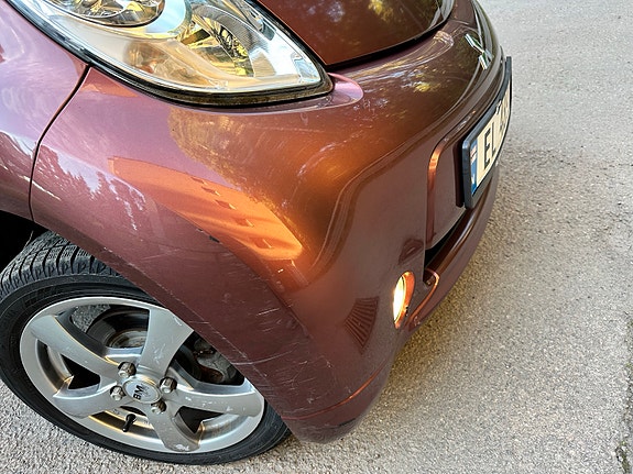 Mitsubishi i-Miev 6 of 12