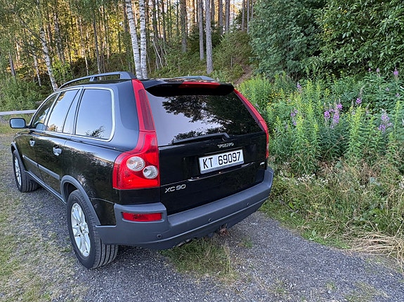 Volvo XC90 5 of 5