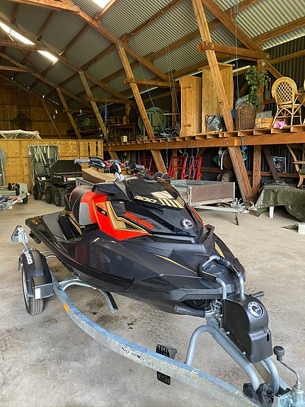 Sea-Doo RXP-X 300-2019 2 of 5
