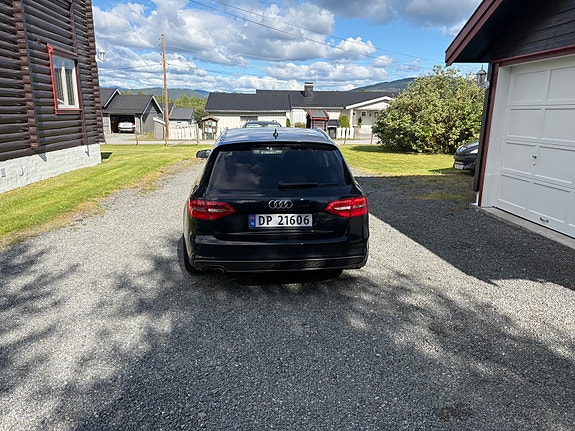 Audi A4 4 of 5