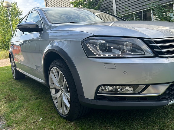 Volkswagen Passat Alltrack 4 of 5