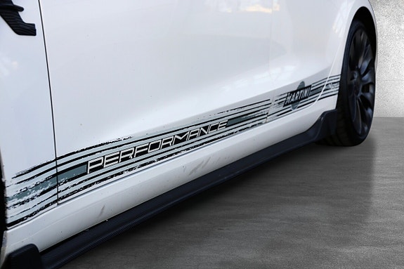 Tesla Model 3 2 of 5