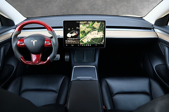 Tesla Model 3 9 of 14