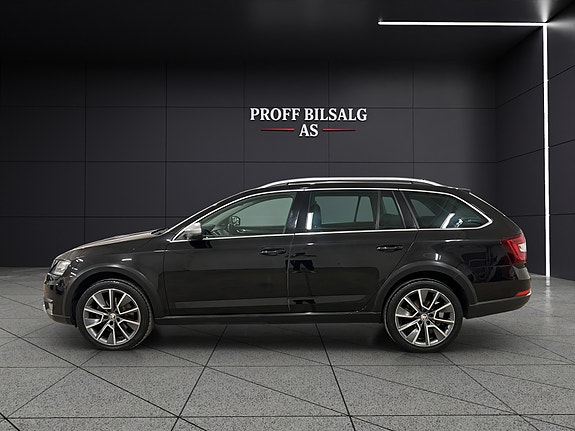 Skoda Octavia Scout 10 of 26