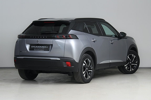 Peugeot e-2008 2 of 5