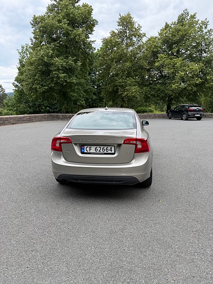Volvo S60 5 of 5