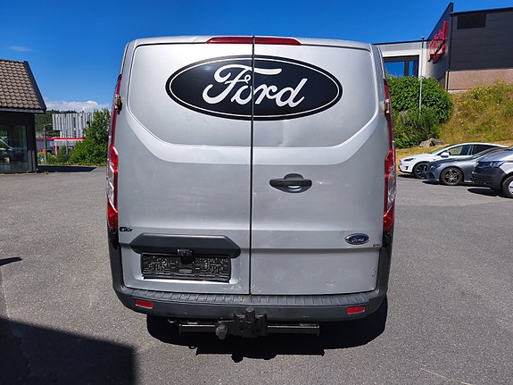 Ford Transit Custom 310L 4 of 5