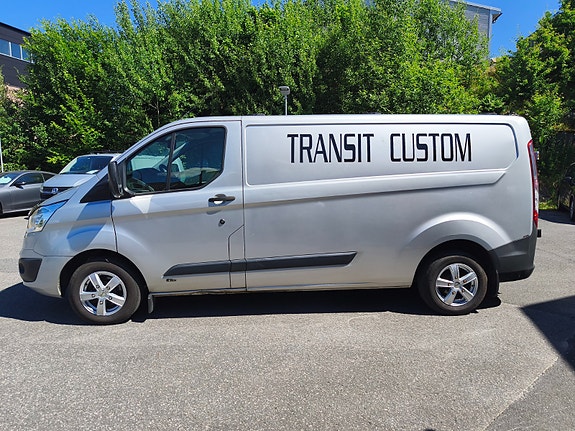 Ford Transit Custom 310L 2 of 5