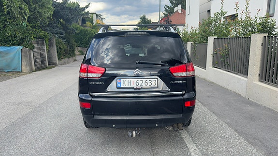 Citroen C-Crosser 3 of 5