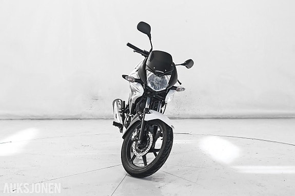 Honda CBF 125 2 of 5
