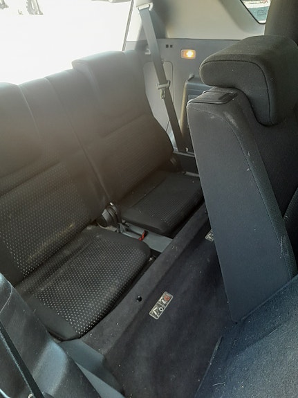 Toyota Corolla Verso 5 of 5