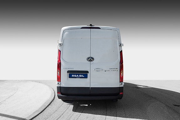 Maxus e-Deliver 9 5 of 21