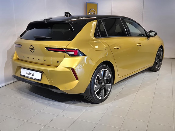 Opel Astra 2 of 23