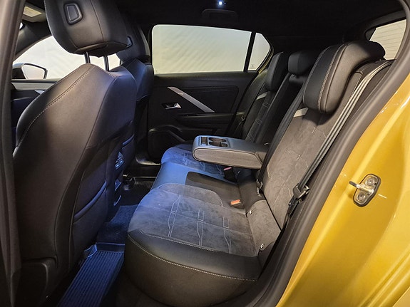 Opel Astra 9 of 23