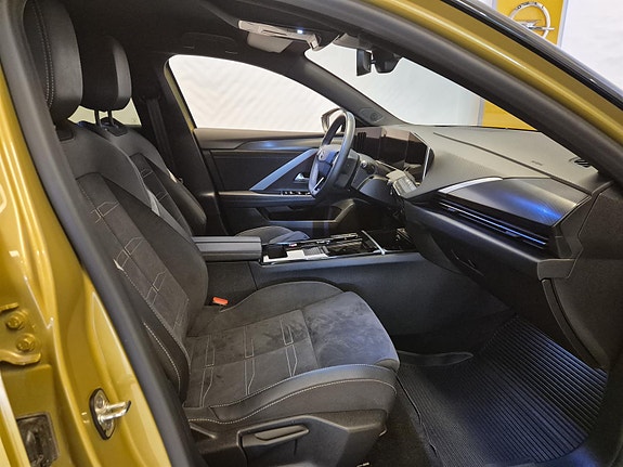 Opel Astra 12 of 23