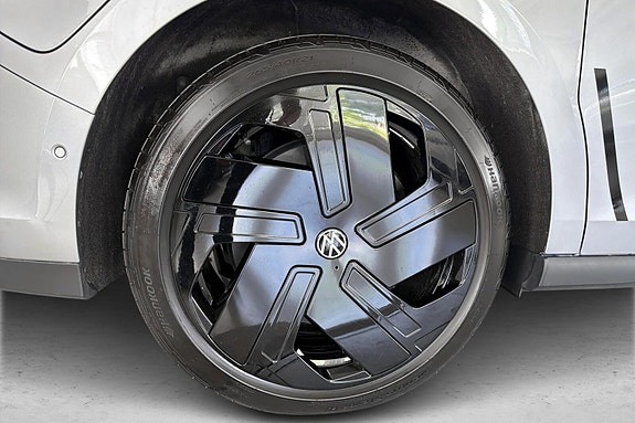 Volkswagen ID. Buzz 19 of 26