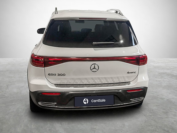 Mercedes-Benz EQB300 4 of 5