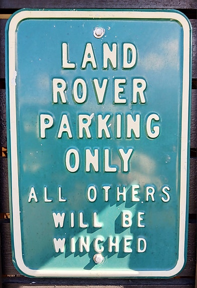 Land Rover Defender 110 29 of 30
