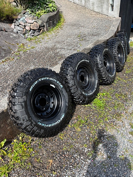Land Rover Defender 110 26 of 30