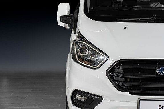 Ford Transit Custom 4 of 5