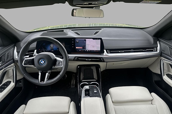 BMW iX2 9 of 30