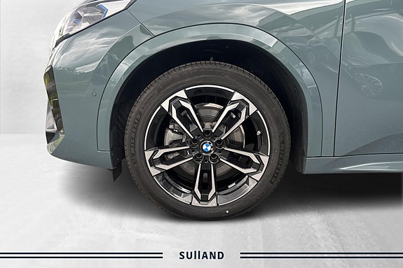 BMW iX2 20 of 30