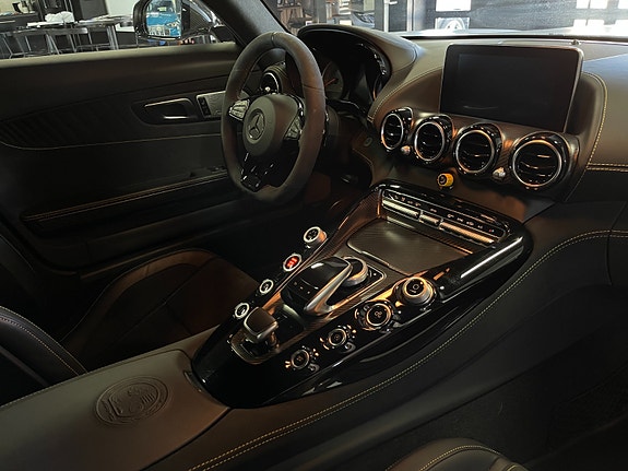 Mercedes-Benz AMG GT R 7 of 23