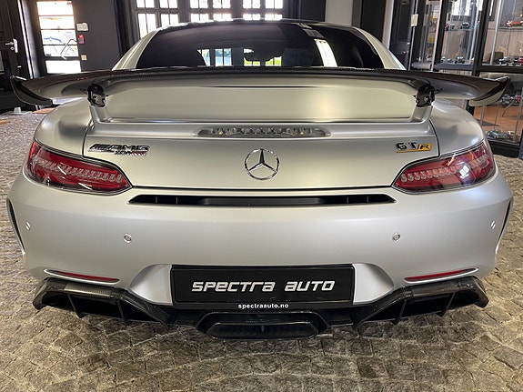 Mercedes-Benz AMG GT R 4 of 5