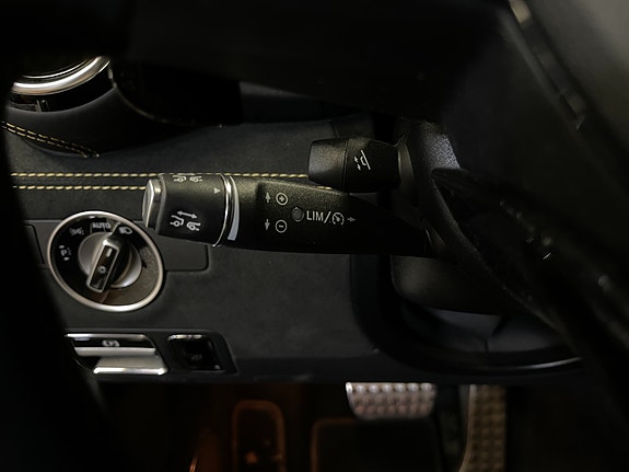 Mercedes-Benz AMG GT R 19 of 23