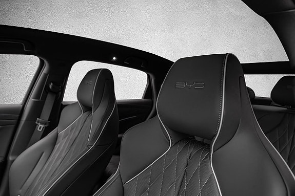 BYD Seal 11 of 22