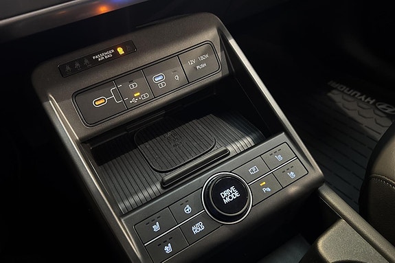 Hyundai Kona 14 of 24