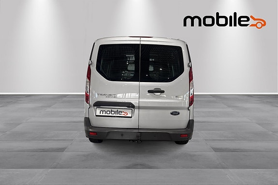 Ford Transit Connect 4 of 5
