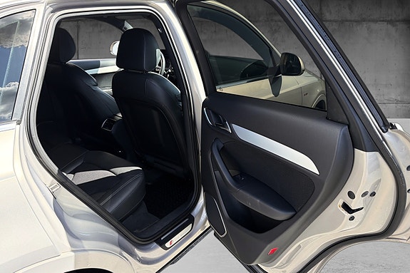 Audi Q3 12 of 18