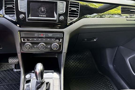 Volkswagen Golf Sportsvan 14 of 20