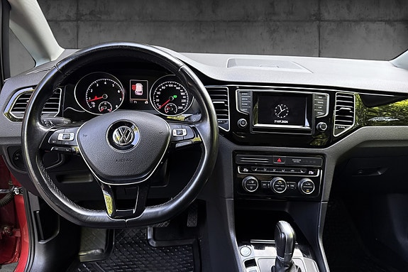 Volkswagen Golf Sportsvan 12 of 20