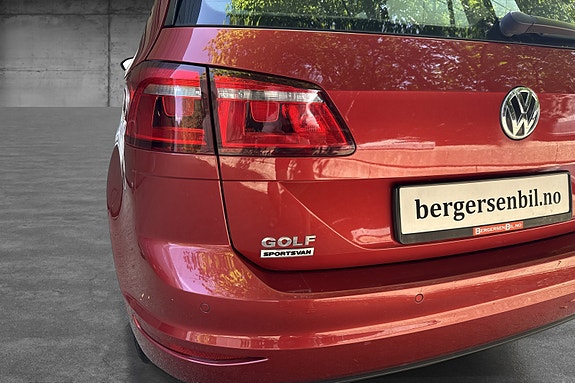 Volkswagen Golf Sportsvan 4 of 20