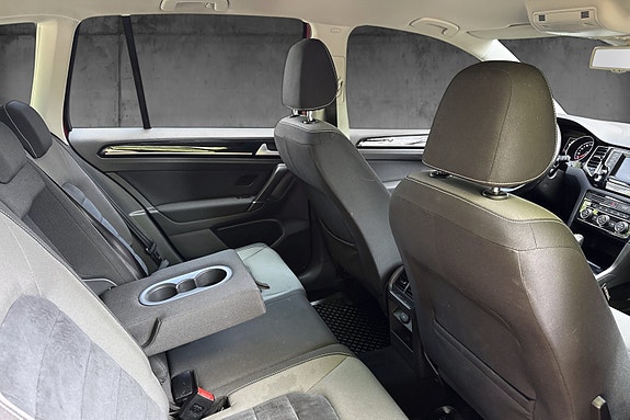 Volkswagen Golf Sportsvan 19 of 20