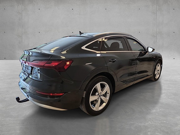 Audi e-tron Sportback 7 of 26