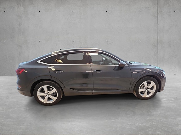 Audi e-tron Sportback 8 of 26