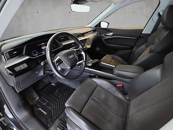 Audi e-tron Sportback 14 of 26