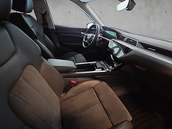 Audi e-tron Sportback 25 of 26