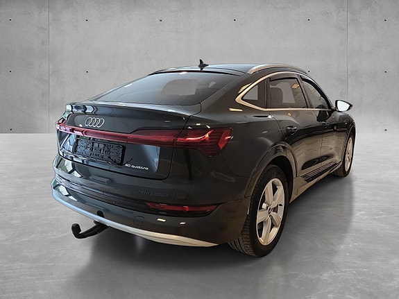 Audi e-tron Sportback 6 of 26