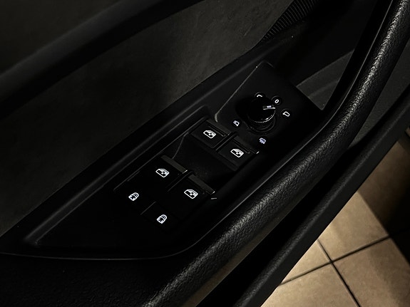 Audi e-tron Sportback 21 of 30