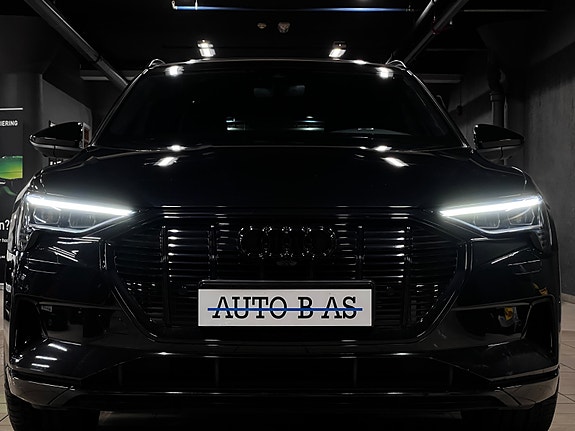 Audi e-tron Sportback 8 of 30