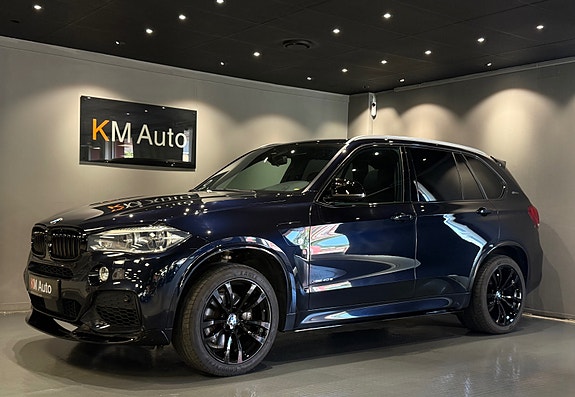 BMW X5 3 of 5