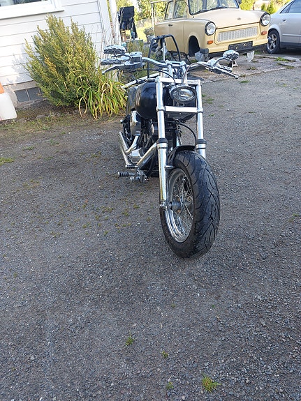 Harley-Davidson FXST Softail Standard / Custom 2 of 24