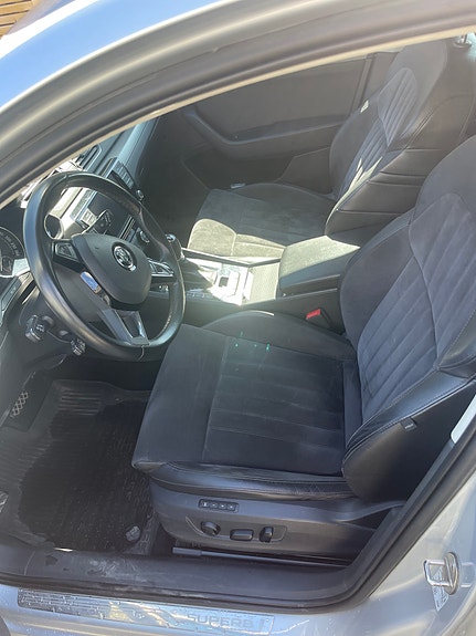Skoda Superb 13 of 16