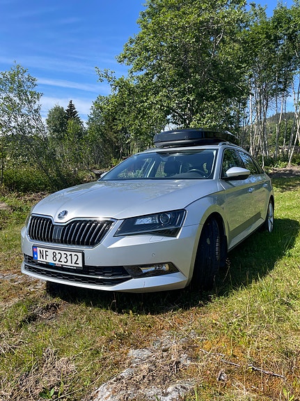 Skoda Superb 3 of 5
