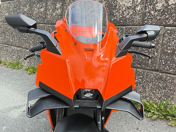 KTM 990 RC-R 11 of 11